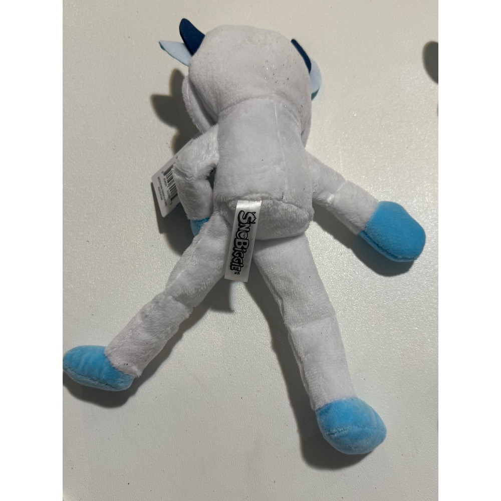SnoBiggie Plushee Pets Snuggler Santaverse Yeti Plush White Blue Heart NWT
